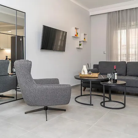 Daire Avra Sea Walls *