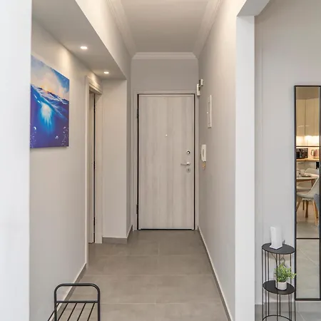 Avra Sea Walls Apartment Thessaloniki