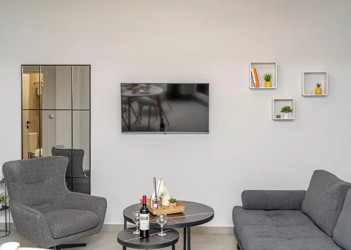 Avra Sea Walls Appartement *